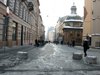 На пл. Ринок у Львові попри заборону паркуються автомобілі