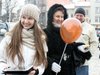 У Львові студенти дарували цукерки за усмішки
