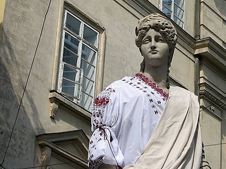 23 серпня у Львові – День вишиванки