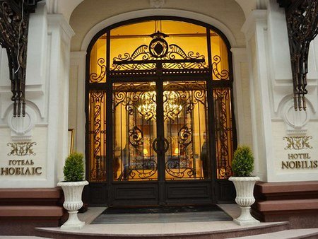 До Євро-2012 у Львові відкриють ще шість готелів