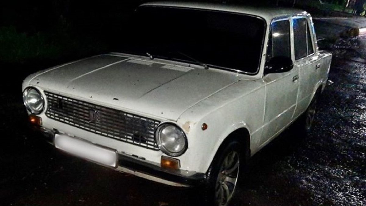 На трасі Львів-Шегині п'яний 24-річний водій намагався відкупитися ...