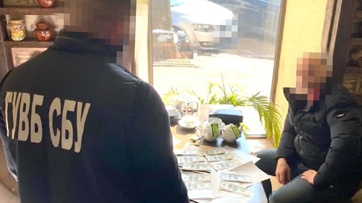 У Львові затримали 46-річного вірменина за спробу дати хабар працівнику СБУ  - ZAXID.NET