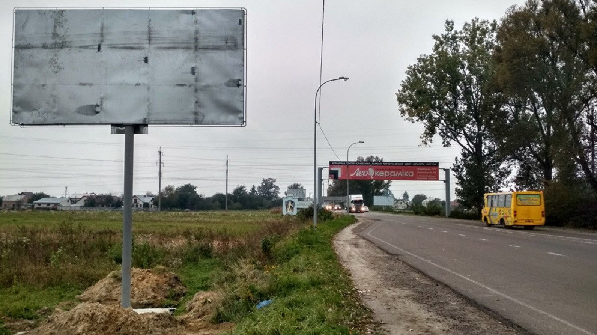 Суд арештував близько 70 га землі в Рясне-Руському, виділених під гаражі - ZAXID.NET