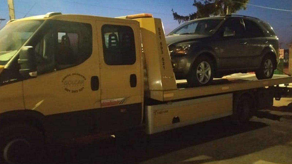 Посадовець прикордонної служби оформив подароване волонтерами авто на вітчима - ZAXID.NET