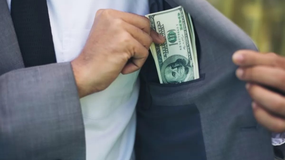 Депутат сільради на Львівщині уникнув покарання за 1000 доларів хабара - ZAXID.NET