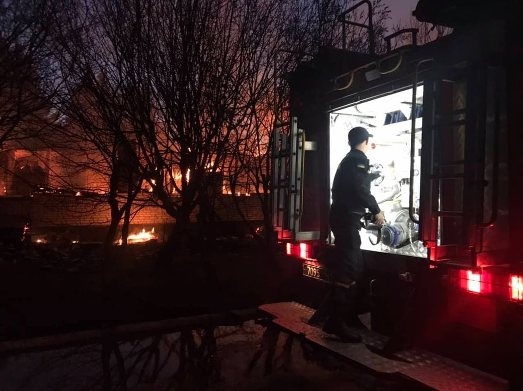 DrogMedia Велика пожежа на Яворівському полігоні: загинув офіцер
