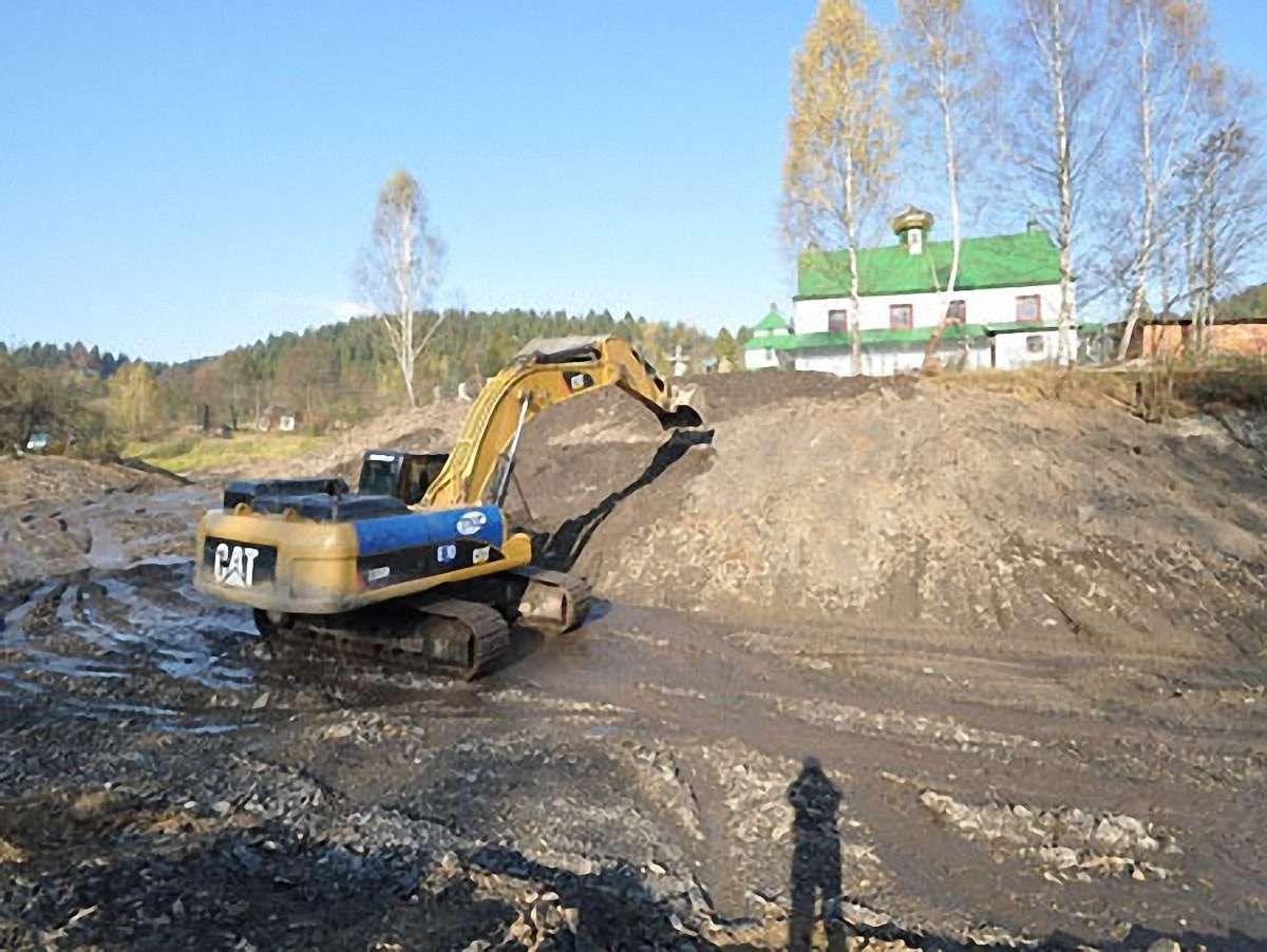 Церкву та цвинтар в Старому Кропивнику захищають від зсуву в річку
