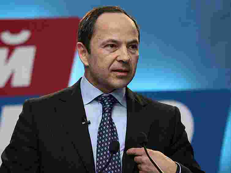 Тігіпко: Виховання сиріт в інтернатах вичерпало себе