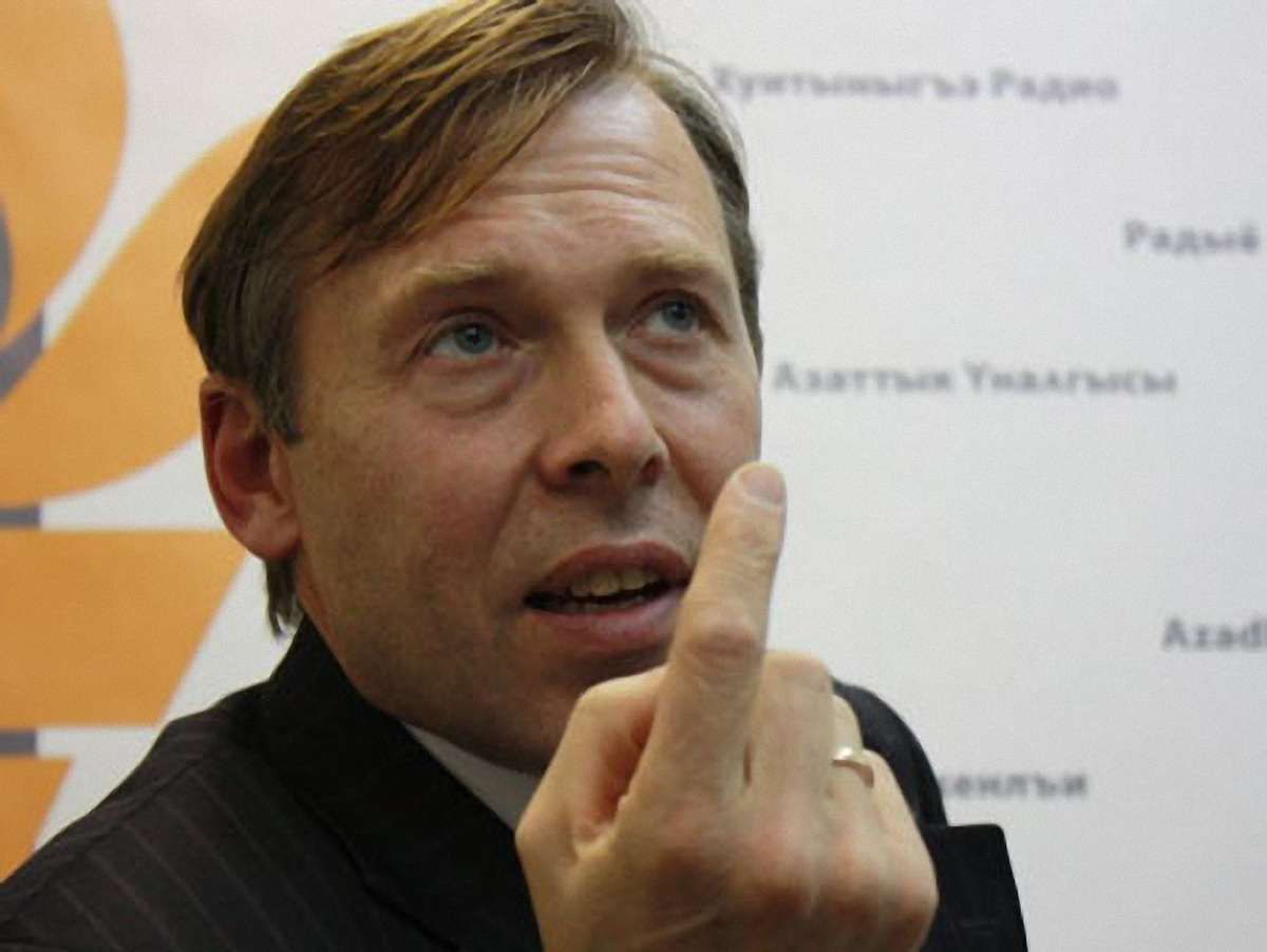 Соболєв каже, що влада «загралась»