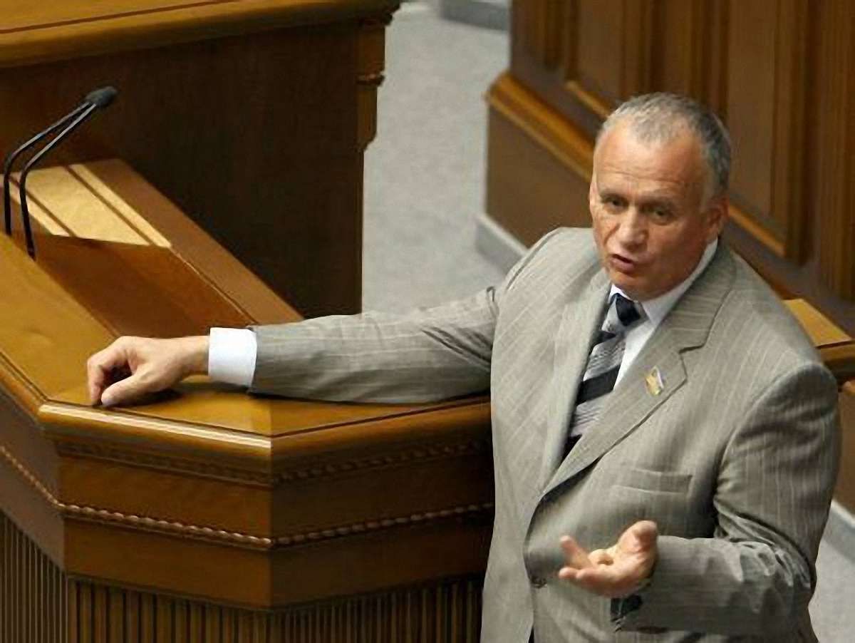 Регіонали хочуть вибори 50 на 50