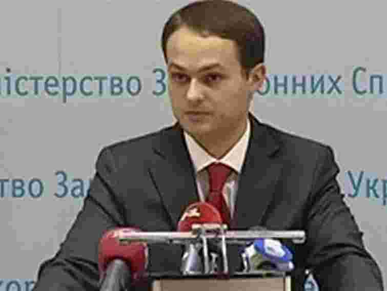 МЗС передало генконсулу Росії у Сімферополі російсько-український розмовник