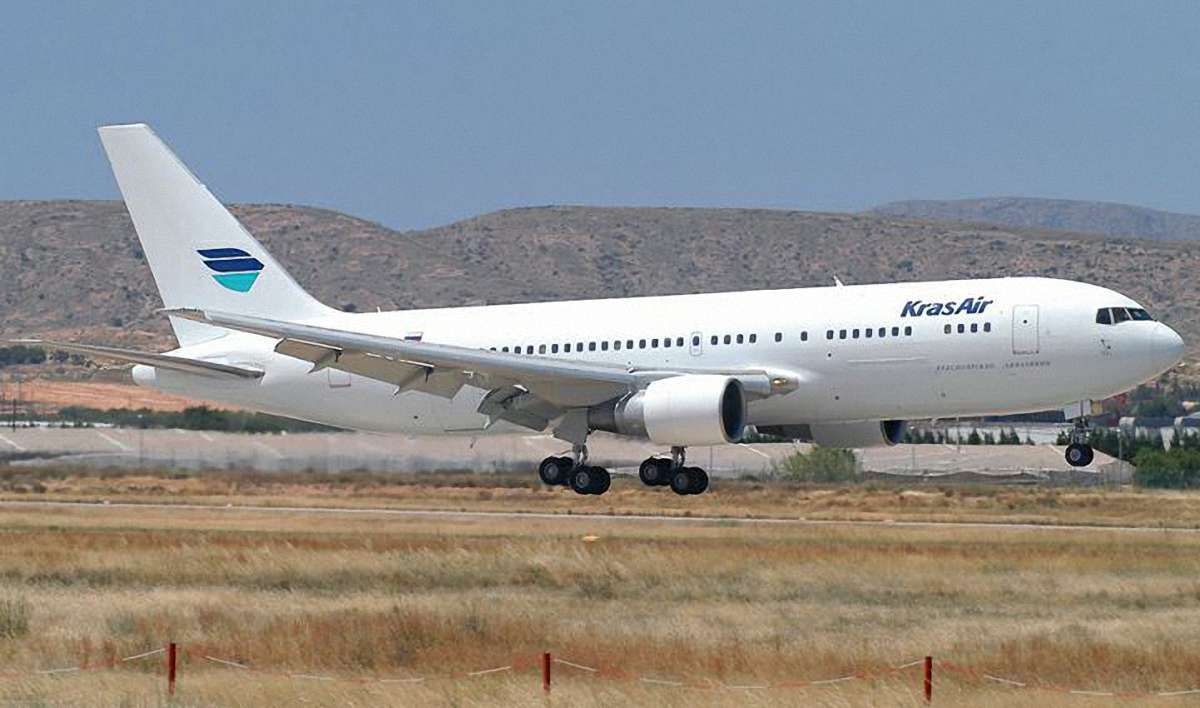 У Варшаві здійснив аварійну посадку Boeing-767