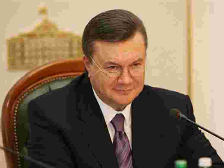 Янукович: На подолання проблем ЖКГ треба мінімум 5 млрд