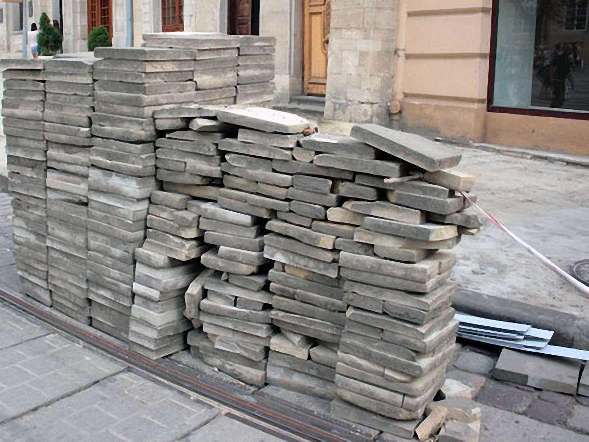 Ремонт площ Ринок і Торгової у Львові коштував 600 тис. грн