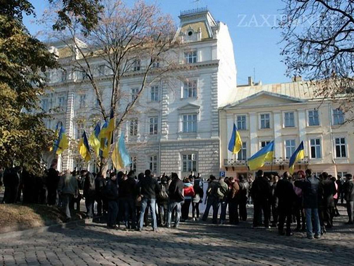 Колодій: У Києві розглядають сценарії розпуску Львівської облради