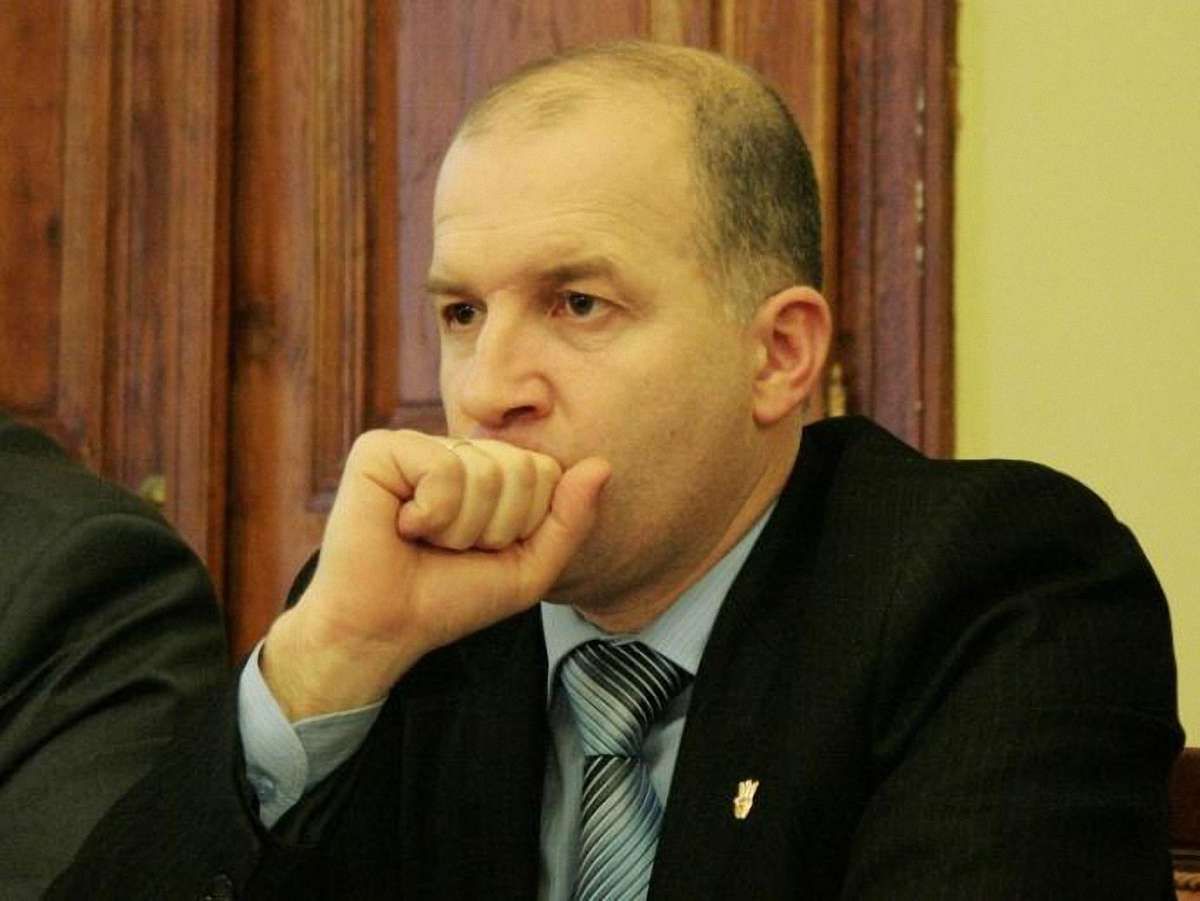 Вивісити білборди про атентат Лемика вимагають у Львові