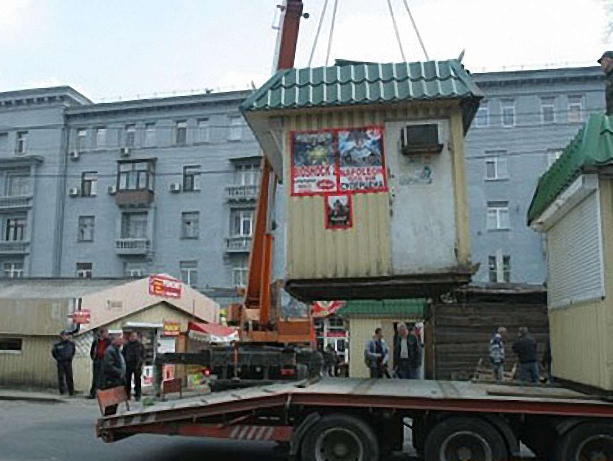 У Львові в жовтні демонтовано 23 кіоски
