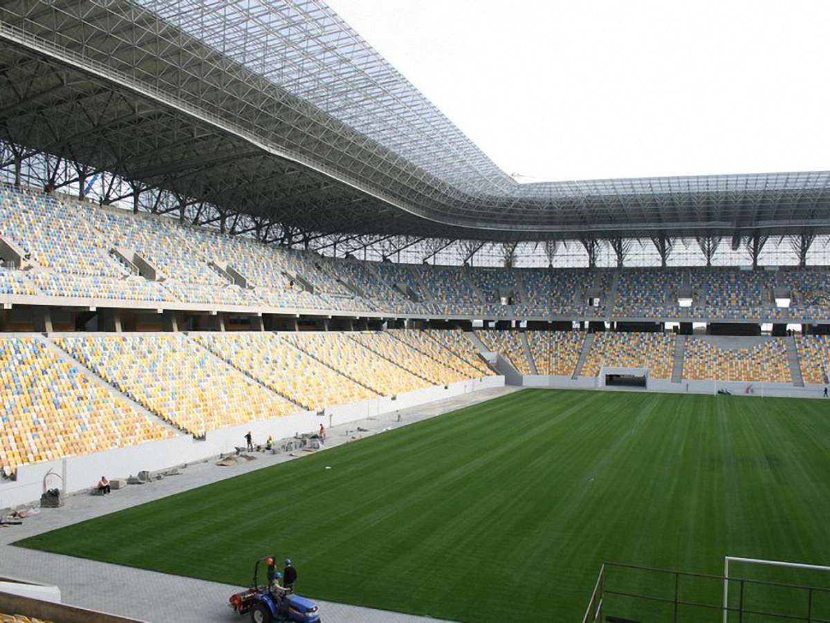 На Євро-2012 Україну відвідають мільйон уболівальників, - Колесніков