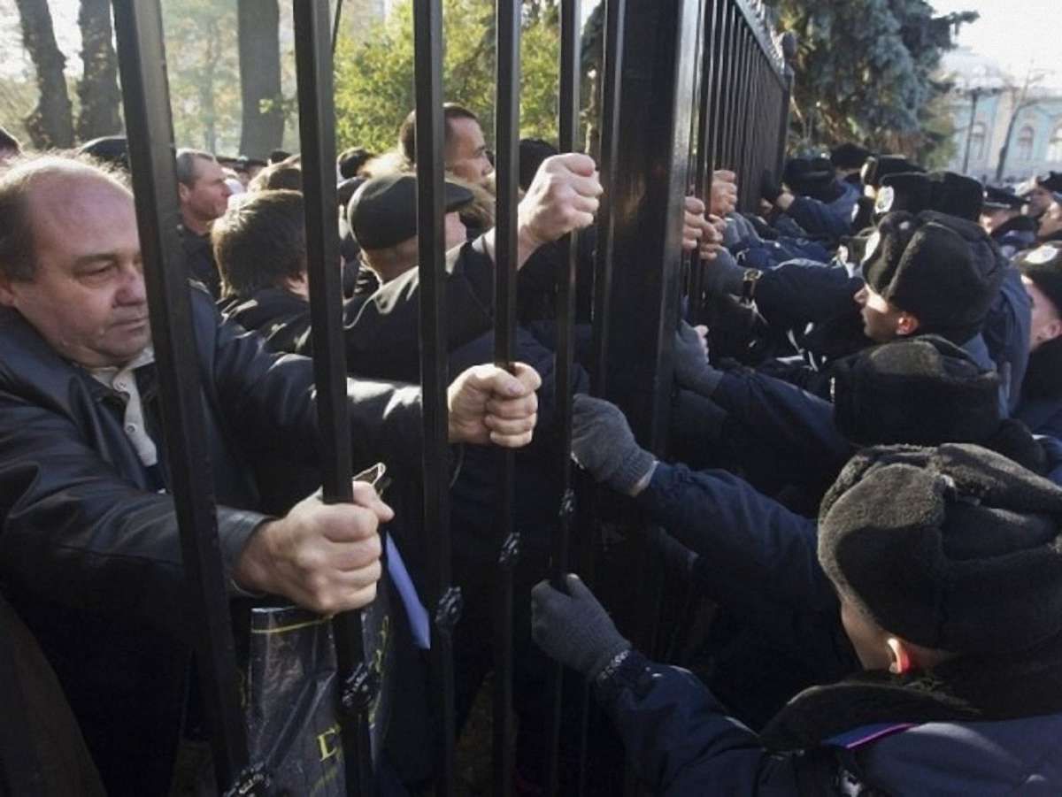 Пільговики: Протести в Греції здадуться владі легкою розминкою