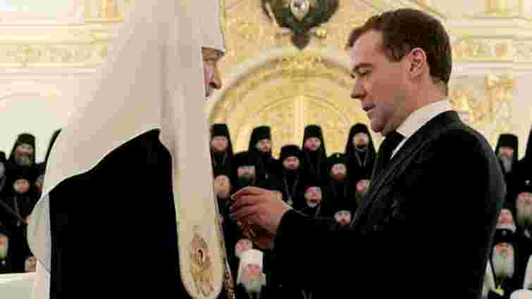 Медведєв назвав дивом темпи  відродження православ'я в Росії