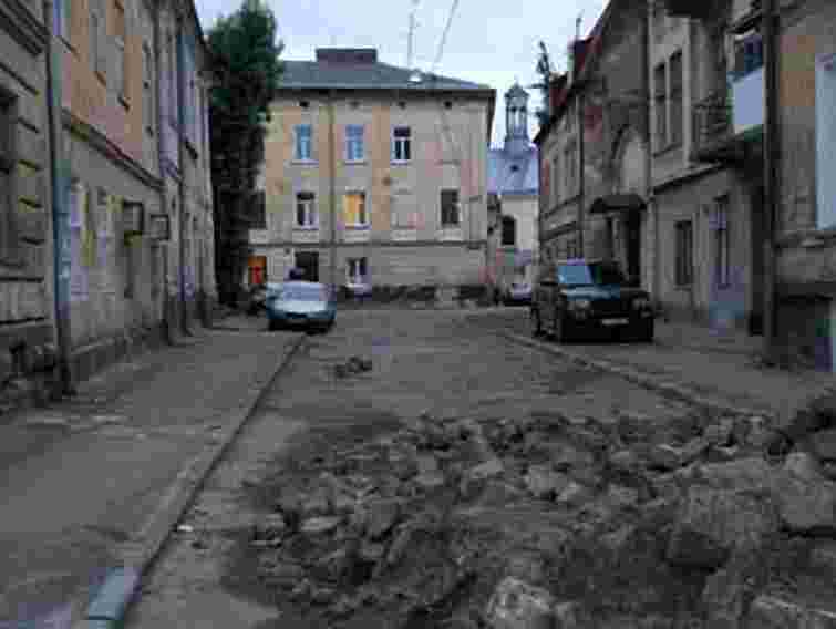 Вулиця Рибна у Львові відкрита для проїзду транспорту
