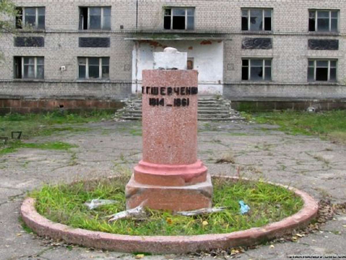 За знищений пам'ятник Шевченку на Луганщині нікого не каратимуть