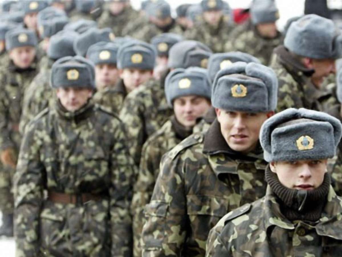 В Україні збільшено термін служби в армії