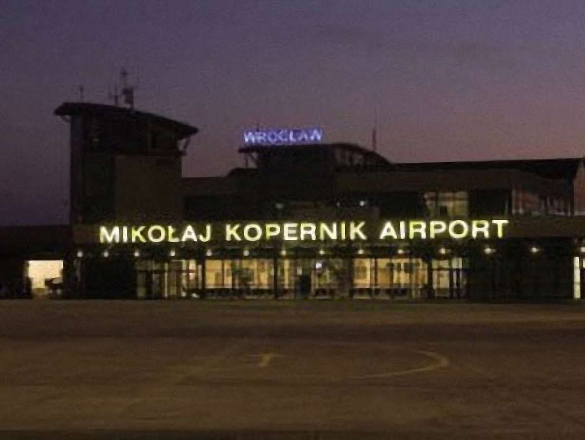 Вроцлавський аеропорт: Через туман не було відкликано жодного рейсу