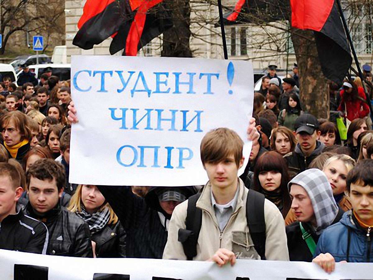У Києві студенти принесуть регіоналам свою «зброю» 