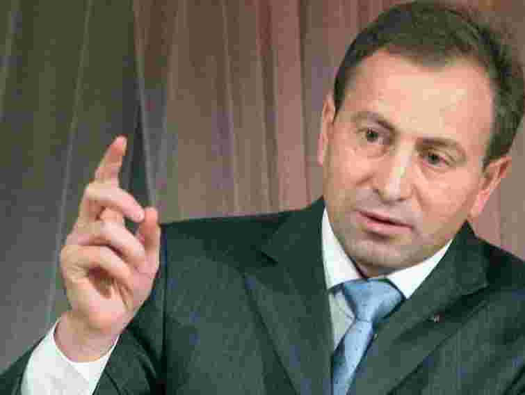 Томенко: Влада підіграє неадекватному туристичному образу України