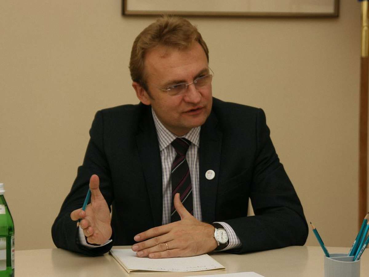 Для 10-тисячного мікрорайону у Львові перекладають каналізаційний колектор