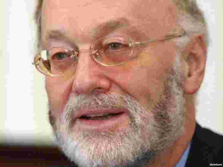 Ізоляція Януковича може нашкодити українцям, - екс-посол Німеччини    