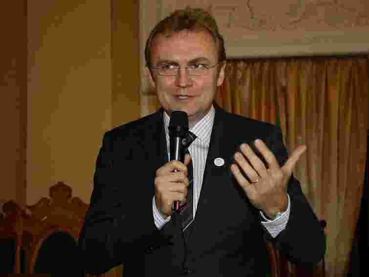 Мер Львова зобов’язав чиновників звітувати перед львів’янами