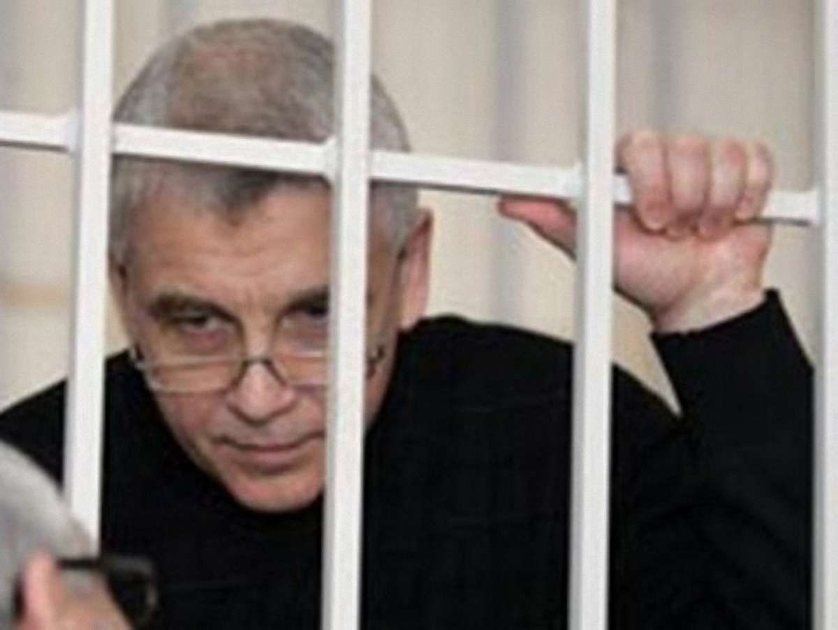 Іващенко і далі сидітиме у клітці під час засідання суду