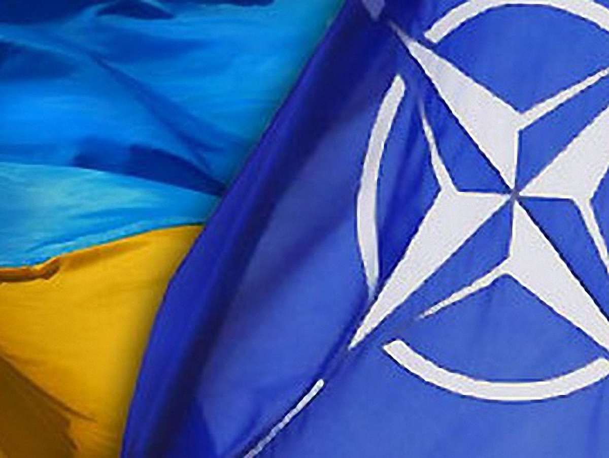 Україна і НАТО готуються до конференції