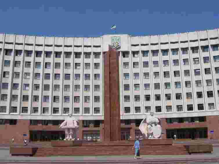 Депутати Прикарпаття вимагають позбавити пільг радянських номенклатурників