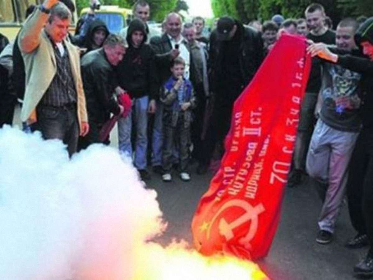 Через Медведєва, Путіна і Кіріла страждають росіяни Львова, - журналіст