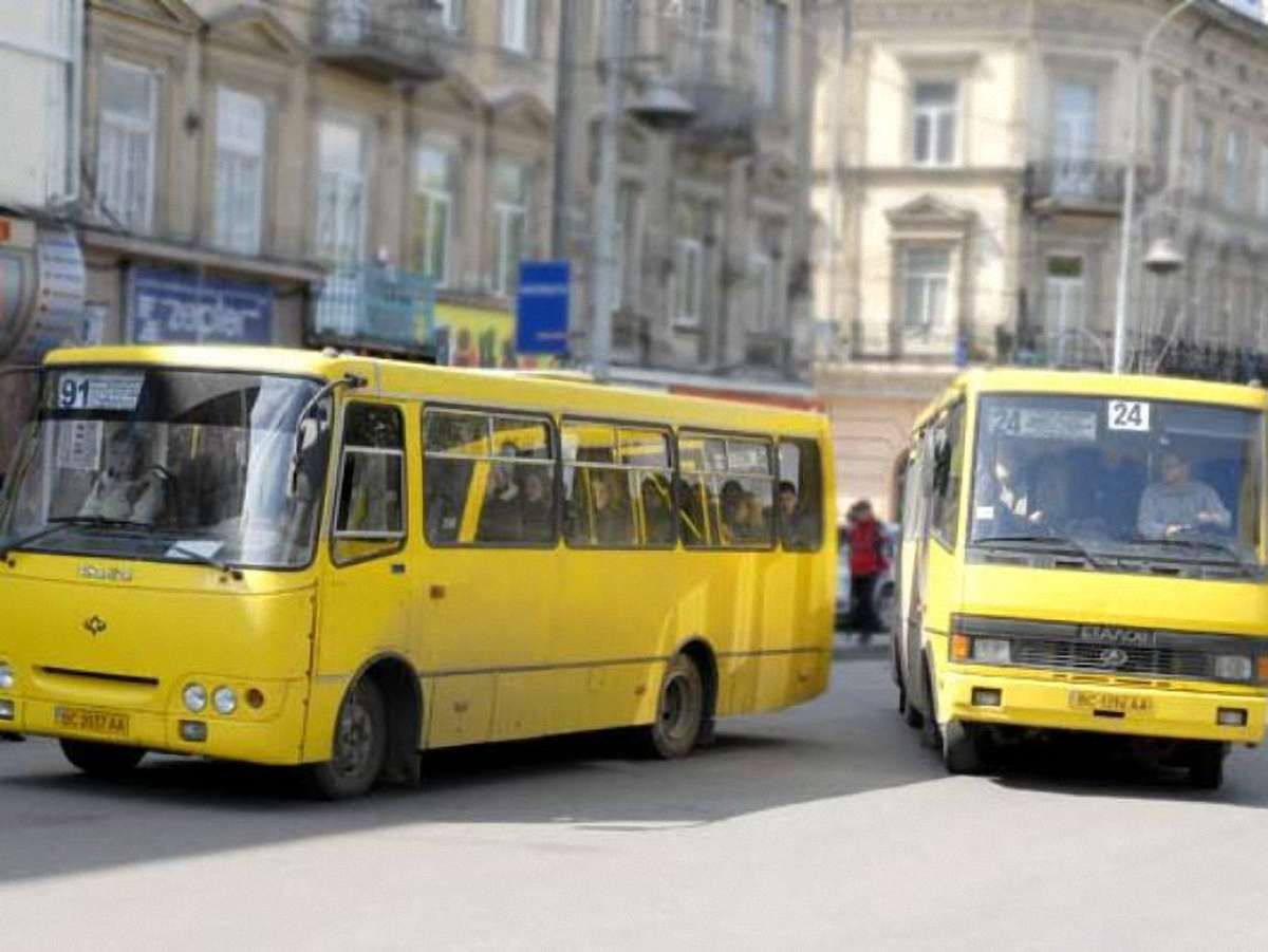 У Львові п’яні викрали маршрутку з пасажирами 