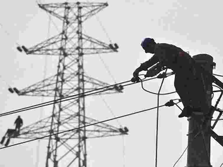 В Україні через негоду 160 населених пунктів залишилося без світла