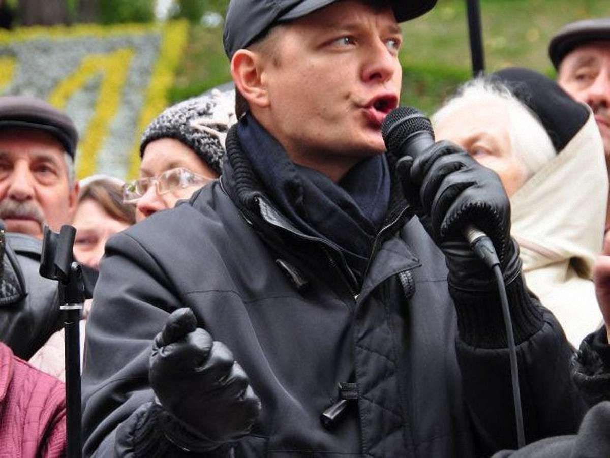 Чорнобильці під Кабміном встановлюють наметове містечко