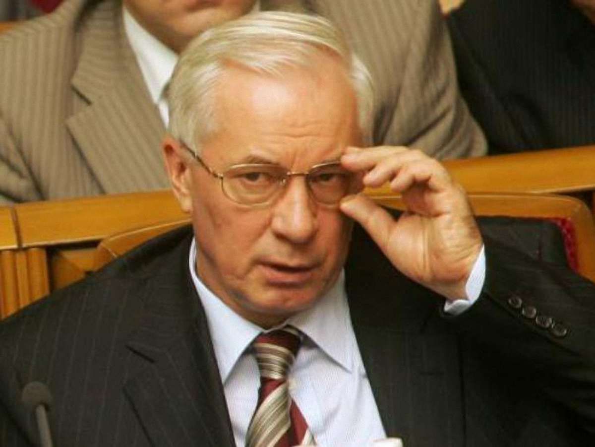 Азаров збирається до Львова 