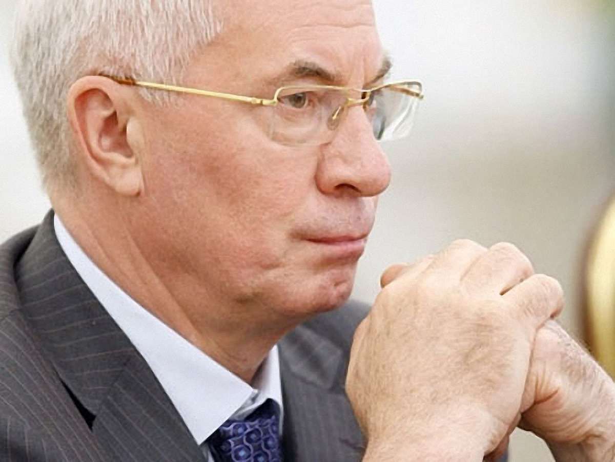 Азаров завтра відвідає Львів