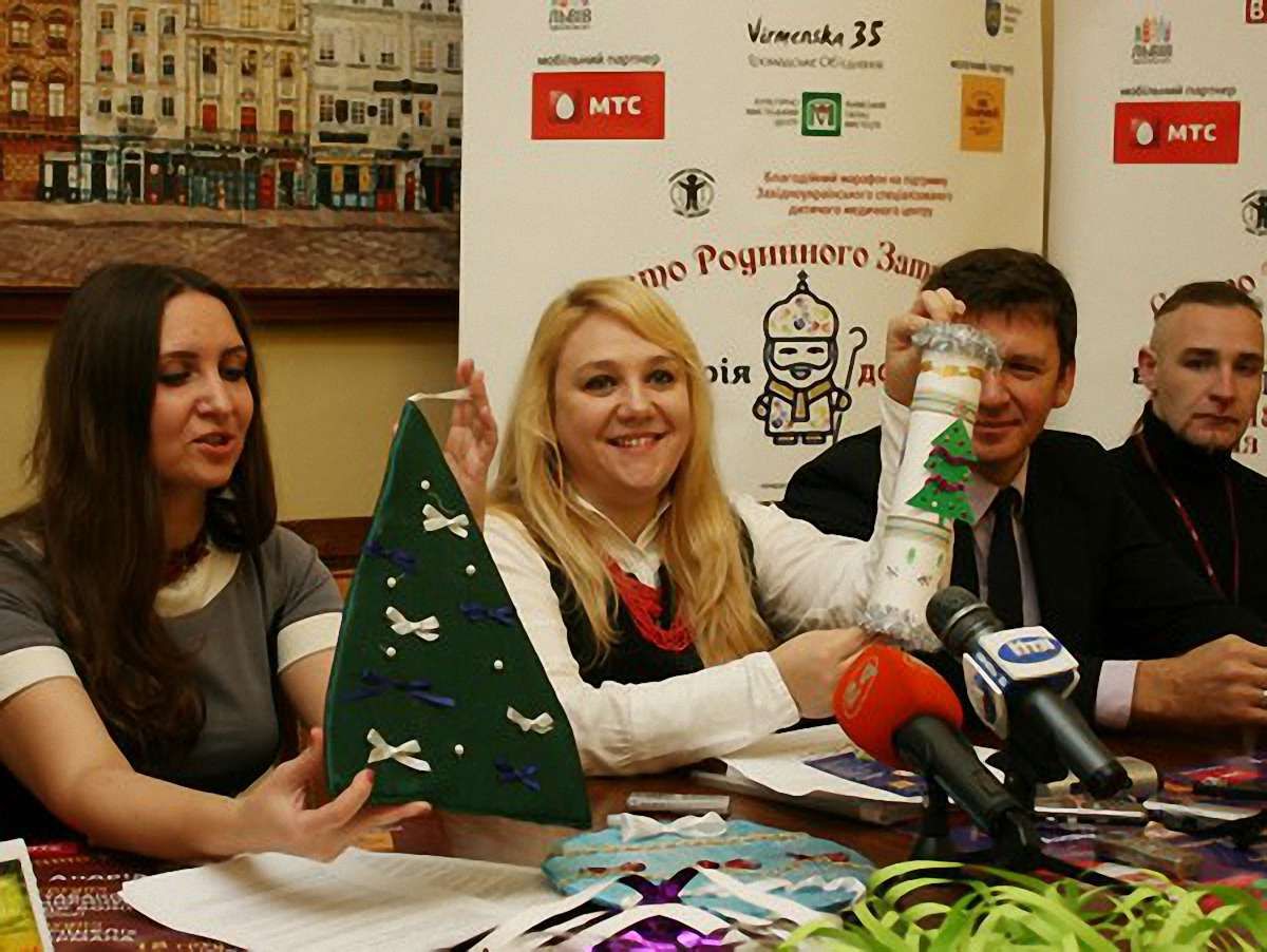 Львівські родини з дітьми запрошують на свято Миколая