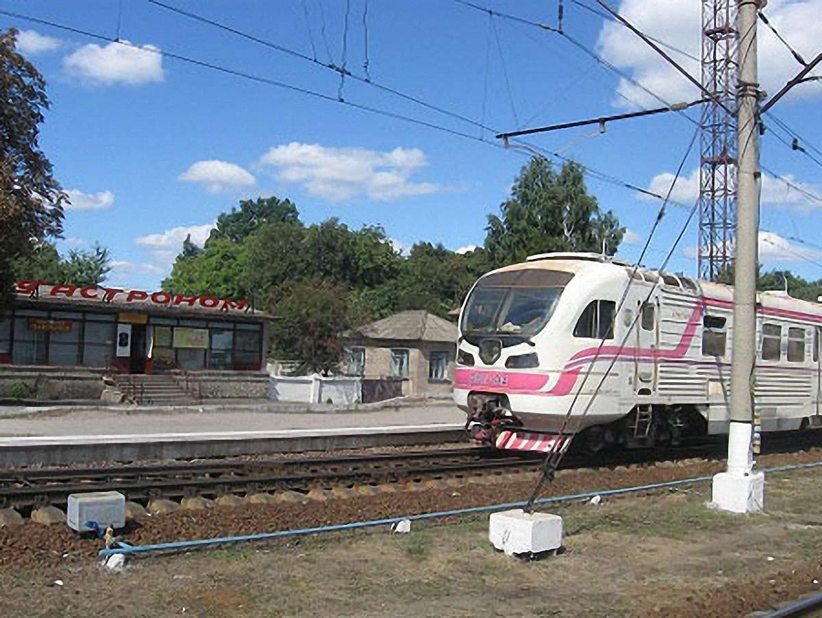 На Львівщині біля залізниці знайшли боєприпаси