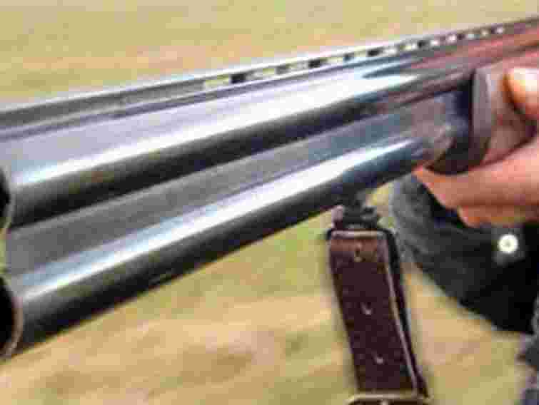 На Рівненщині з мисливської рушниці підстрелили чоловіка