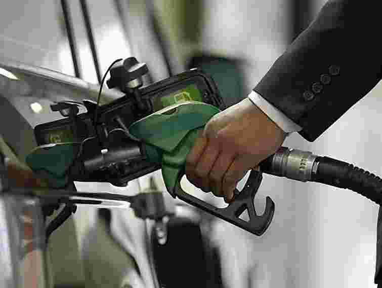 На бензин для урядовців цьогоріч витрачено 11 млн грн