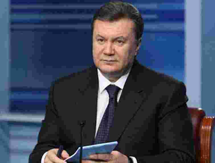 Янукович ветував зміни до закону про розрахунки за газ і світло