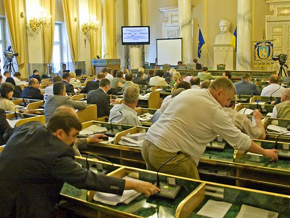 Голосування проти кнопкодавства в облраді провалили «Фронт Змін» і НУ