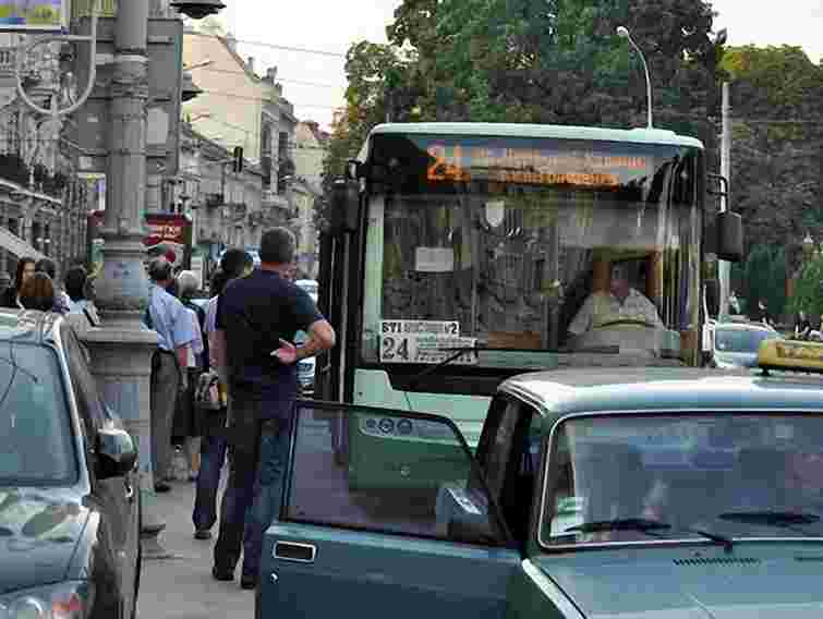 Через матч «Карпати-Динамо» у Львові їздитиме додатковий транспорт