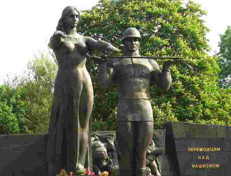 Завтра суд вирішуватиме долю Монументу слави у Львові